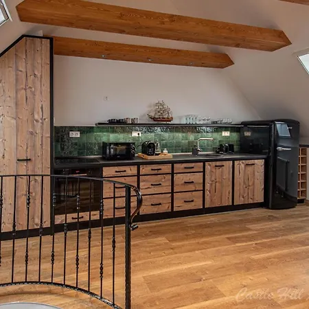 Castle Hill Premium Apartment Eger