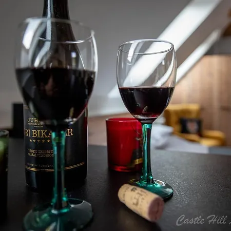 Castle Hill Premium Apartment *