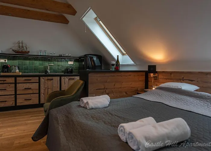 Castle Hill Premium Appartement *