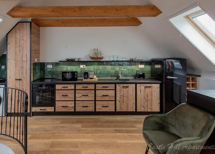 Castle Hill Premium Apartment Eger